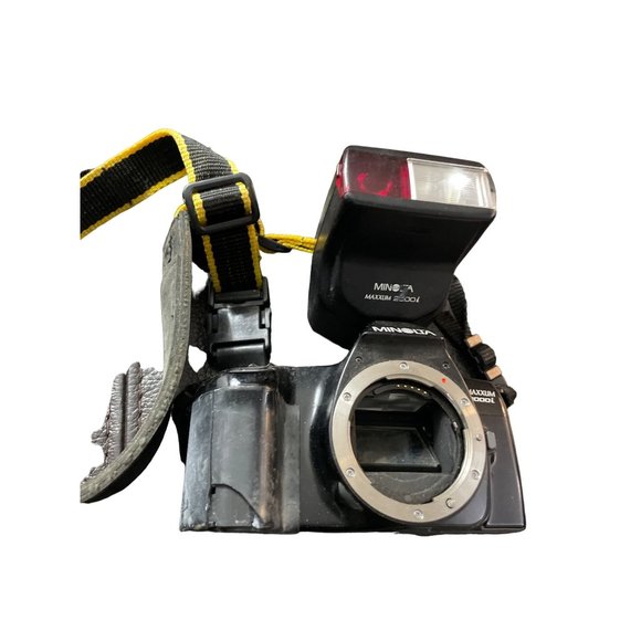 Minolta maxxum camera with flash